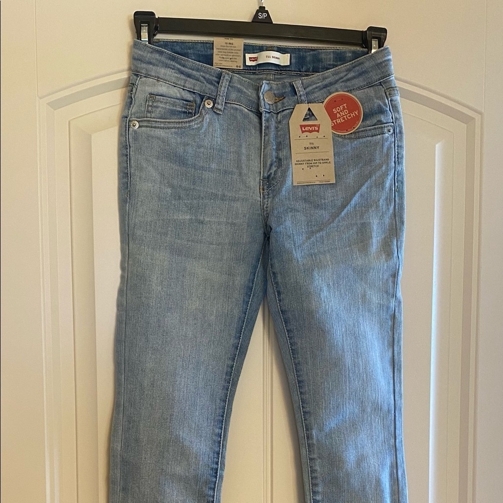 New Girls Skinny Levis